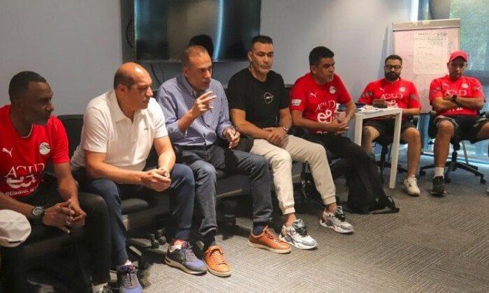 قبل بداية المعسكر.. عزام ونبيل والحضري يجتمعون بلاعبي منتخب مصر تحت 17 عاما