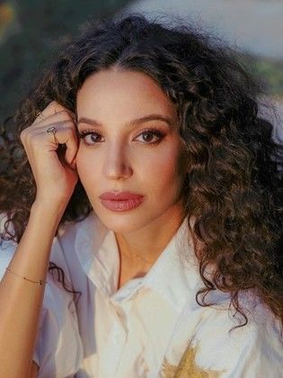 مريم الجندي تشارك بحكاية «فلاش باك» مع أحمد خالد صالح ضمن مسلسل «ما تراه، ليس كما يبدو» (1) مريم الجندي تشارك بحكاية «فلاش باك» مع أحمد خالد صالح ضمن مسلسل «ما تراه، ليس كما يبدو» (1)