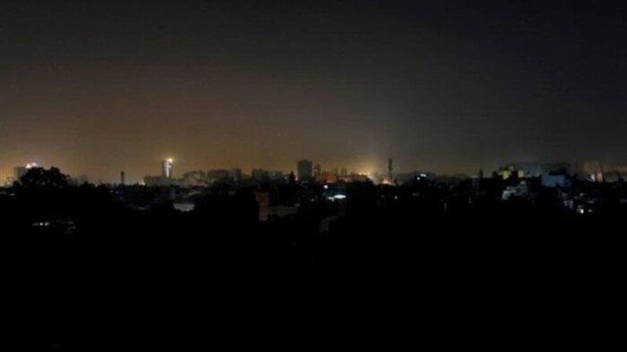 انقطاع الكهرباء عن أقسام مجمع الشفاء بغزة جراء نقص الوقود