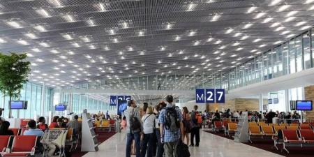 إضراب للمراقبين الجويين في فرنسا يعطل الرحلات الجوية لليوم الثاني - بوابة فكرة وي