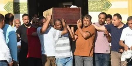 تشييع جثمان وائل مرزوق أحد ضحايا سنترال رمسيس من مسجد السيدة نفيسة - بوابة فكرة وي