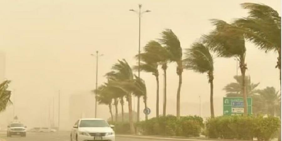 طقس المملكة الثلاثاء.. حار إلى شديد الحرارة ورياح نشطة على عدة مناطق - بوابة فكرة وي