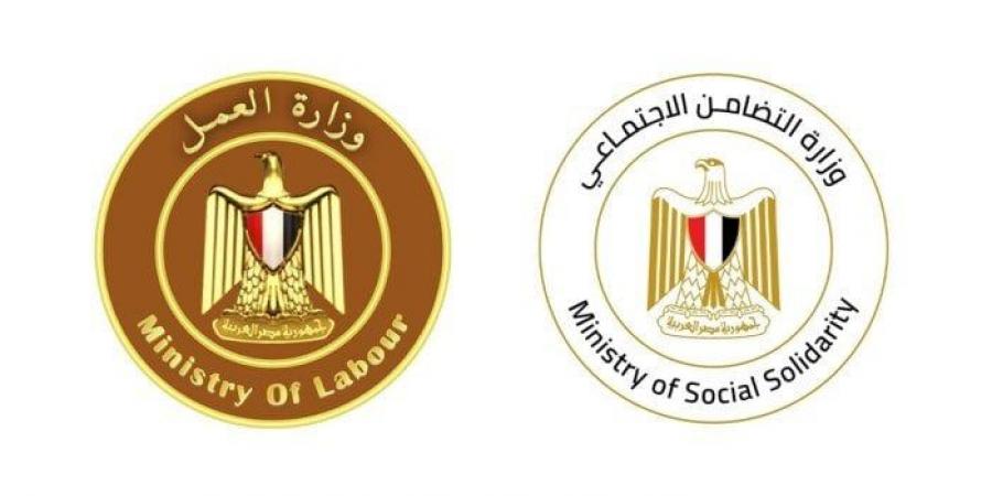 التضامن والعمل تنهيان إجراءات صرف وتسليم تعويضات ضحايا ومصابي حادث طريق أشمون - بوابة فكرة وي