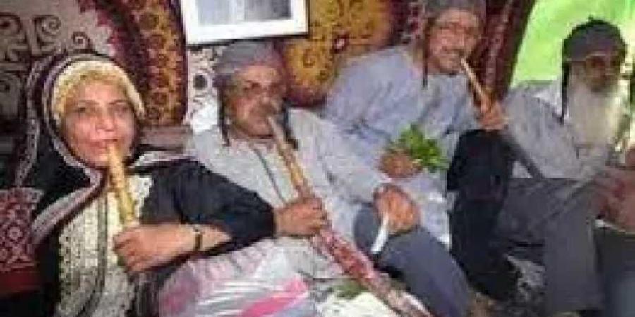 اليهود اليمنيون في إسرائيل يُجبرون السلطات على القبول بتعاطي القات كجزء من هويتهم الثقافية - بوابة فكرة وي