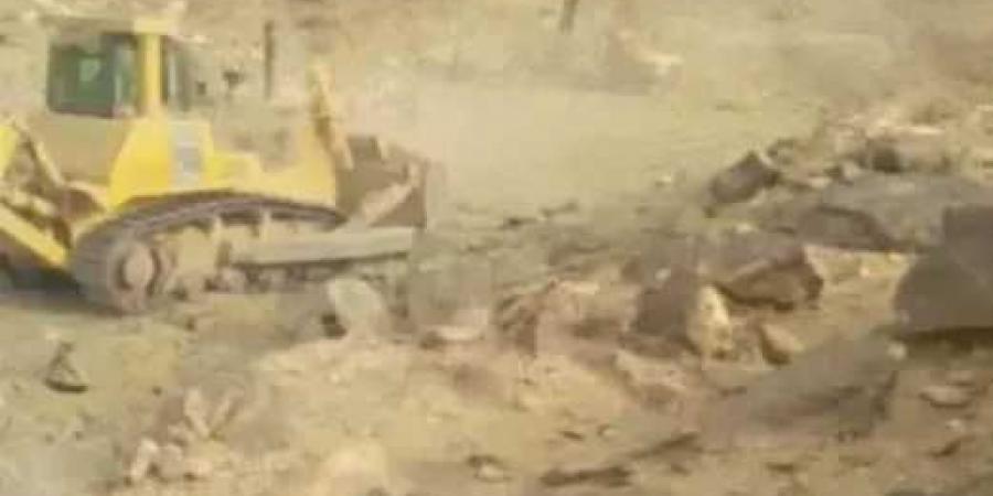 الحوثيون يشقّون طريقًا سرية بين مأرب والبيضاء لتعزيز الإمدادات العسكري - بوابة فكرة وي