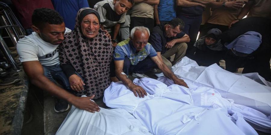 15 شهيدا أغلبهم من عائلة واحدة بقصف الاحتلال خيام النازحين في خان يونس - بوابة فكرة وي