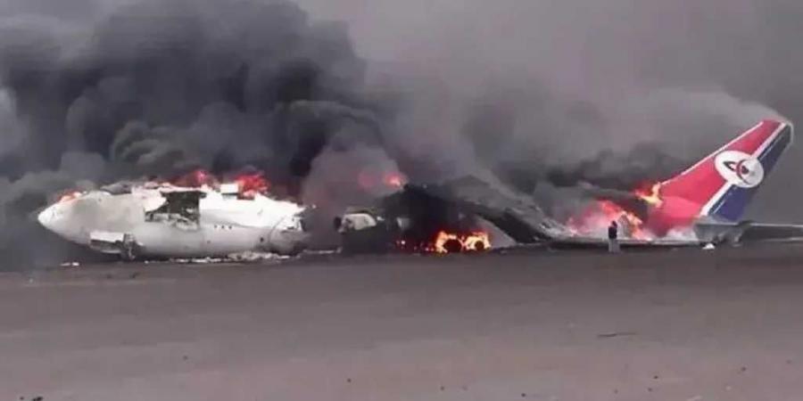 صفقة مرتقبة بين الحوثيين والشرعية برعاية أممية: توفير طائرة للعمل من مطار صنعاء مقابل تصدير النفط - بوابة فكرة وي