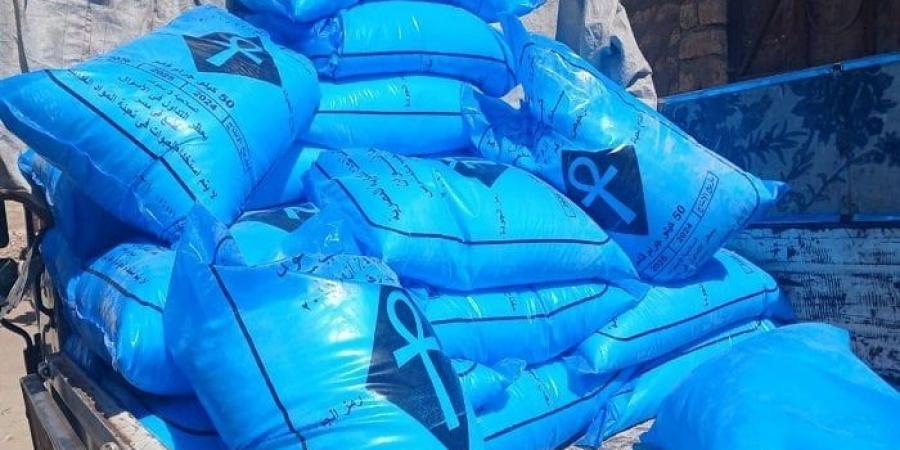 حملات تموينية مكثفة بالأقصر تضبط 2.5 طن سماد زراعي محظور وتكافح الاحتكار - بوابة فكرة وي