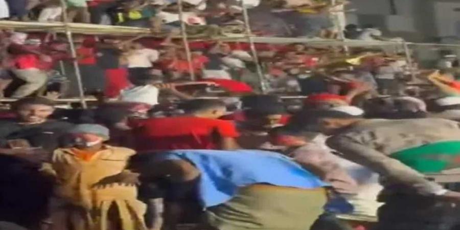 انهيار مدرج خشبي خلال احتفال جماهيري بفوز نادي في الشحر.. وإصابة 25 مشجعًا بينهم حالات حرجة - بوابة فكرة وي