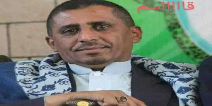 فعالية طائفية حوثية في إب تنفجر فوضى دموية: قتيل وجرحى بسبب ”صورة” بجوار قيادي ميليشياوي - بوابة فكرة وي