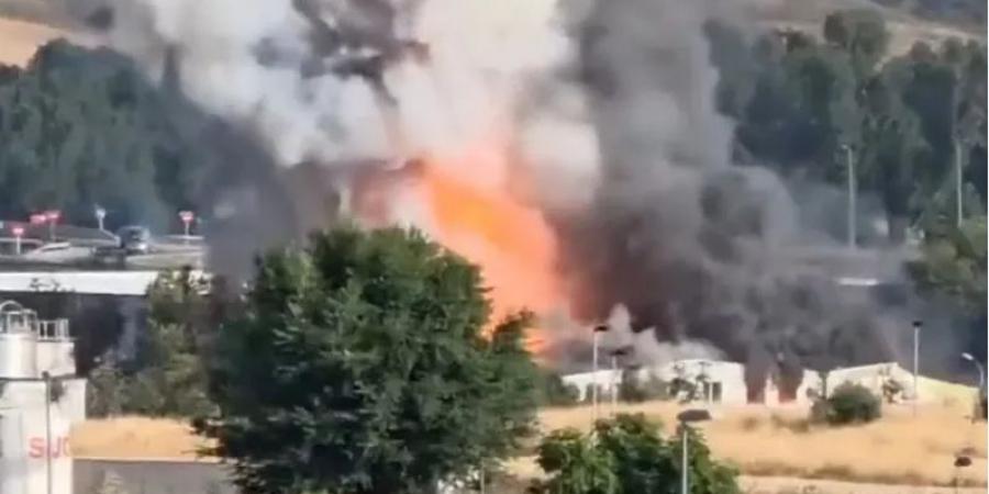 سحابة سامة قرب مدريد وتحذير من مغادرة المنازل - بوابة فكرة وي