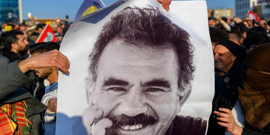 وفد من حزب مؤيد للأكراد يزور أوجلان في سجنه عشية لقاء مع إردوغان - بوابة فكرة وي