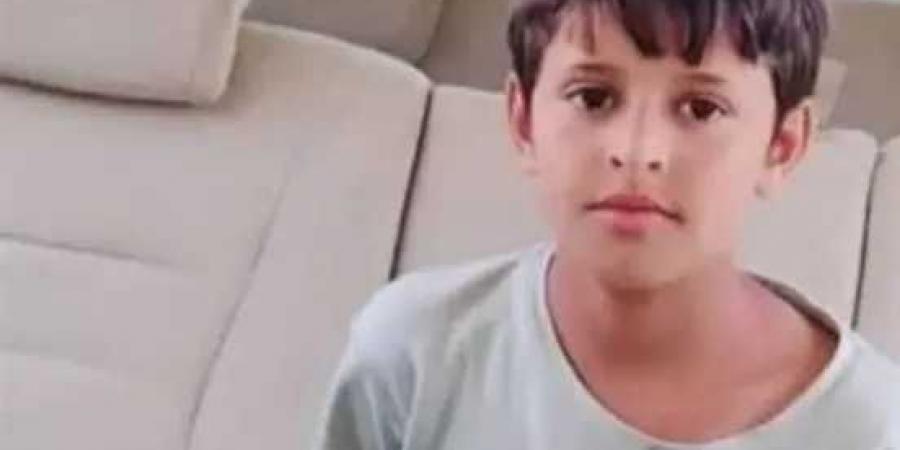 ضربه بآلة حادة في رأسه.. العثور على جثة طفل مقتولًا على يد أحد أقاربه جنوبي اليمن - بوابة فكرة وي