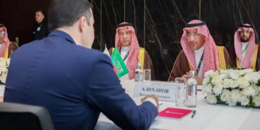 "الخريف" يبحث فرص تعزيز التعاون الصناعي مع وزير التجارة الروسي - بوابة فكرة وي
